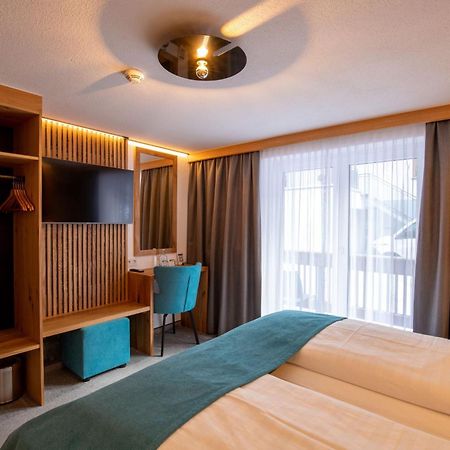 Hotel Garni Subretta Ischgl Bagian luar foto