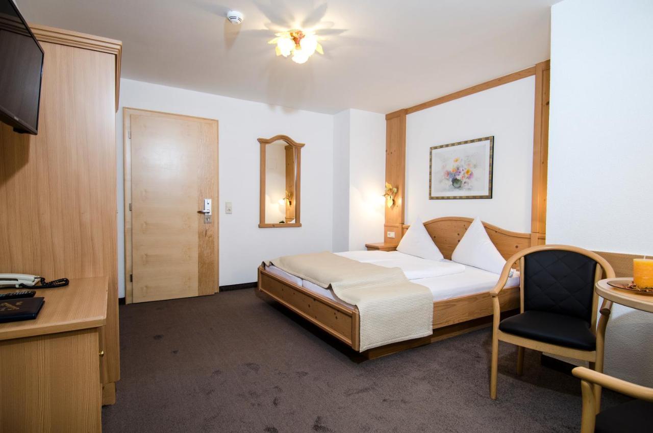 Hotel Garni Subretta Ischgl Bagian luar foto
