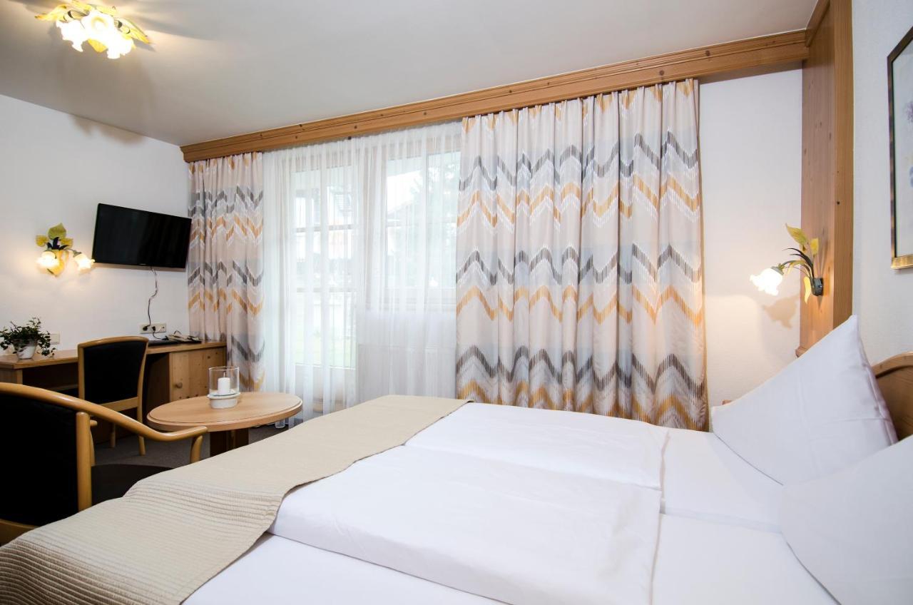 Hotel Garni Subretta Ischgl Bagian luar foto